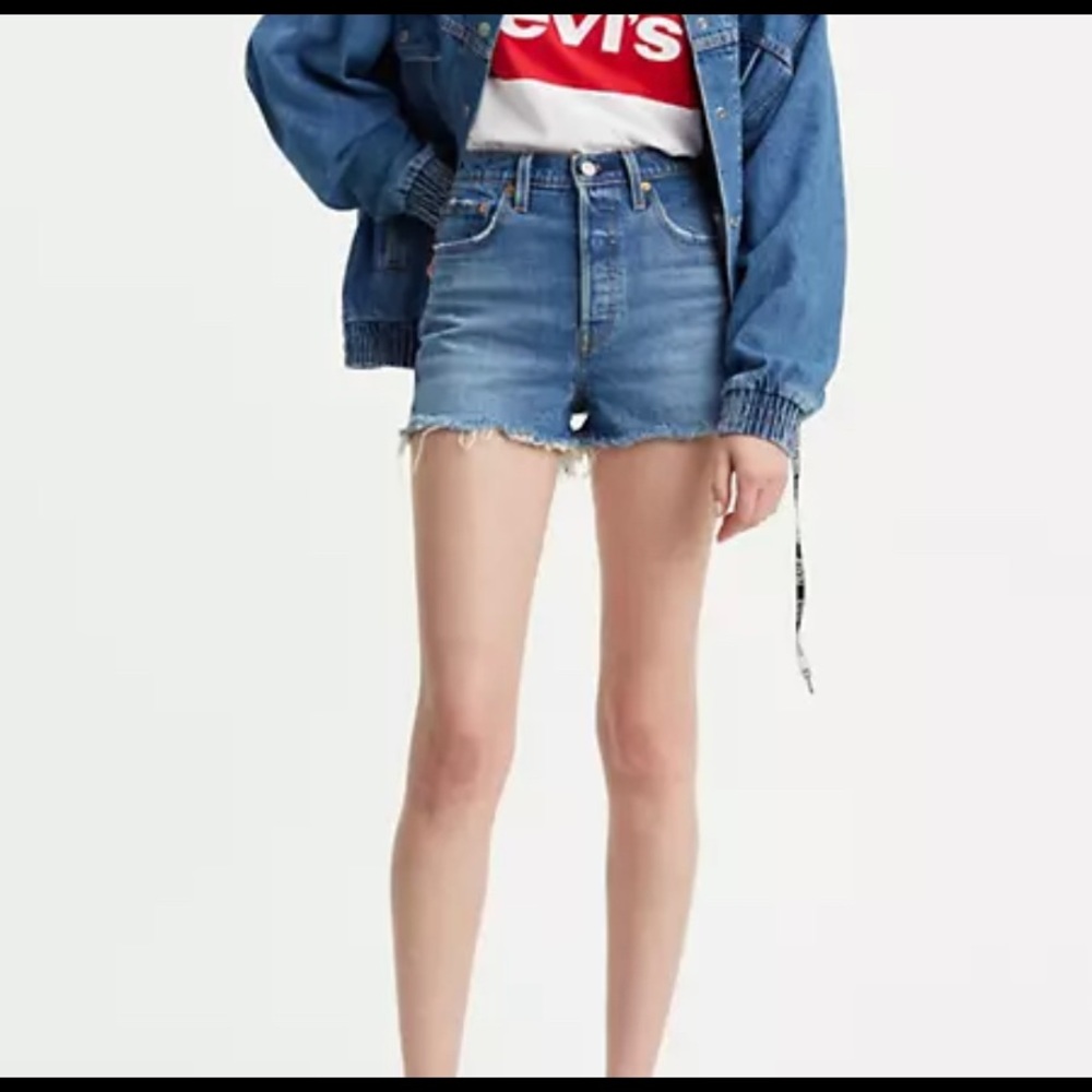 Levi’s Ribcage Shorts size 25